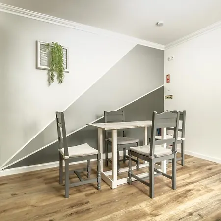 The Port House Praia da Lourinha